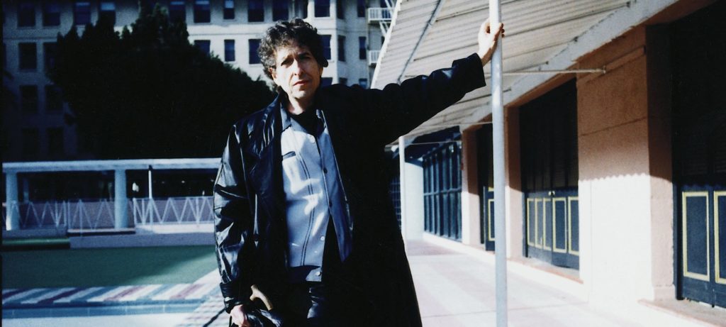 Bob Dylan releases 37th studio album – ‘Fallen Angels’