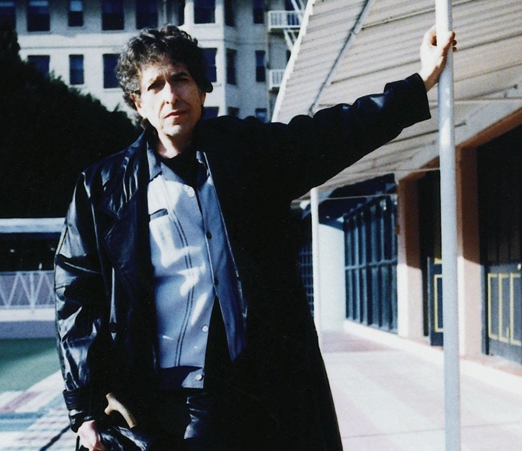 Bob Dylan releases 37th studio album – ‘Fallen Angels’