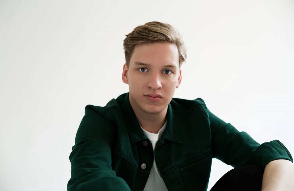Vote for George Ezra at the British Podcast Awards